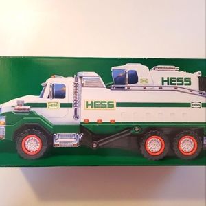HESS 2017 COLLECTABLE Dump Truck & Loader